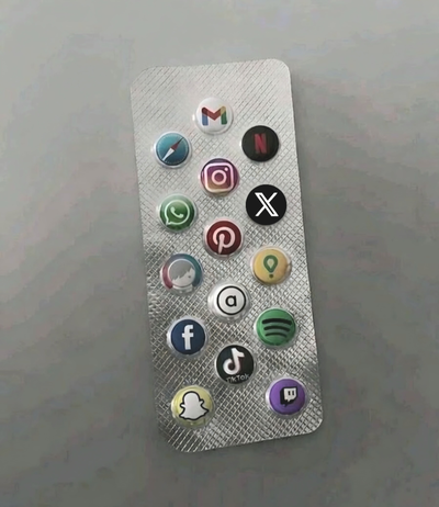 Social Media Pills